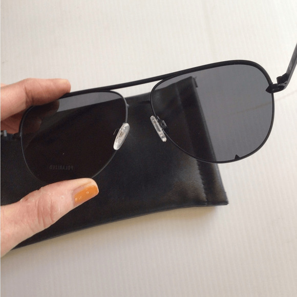 NEW ! Quay Polarized High Key Black Aviator Sunglasses with Case main image 4